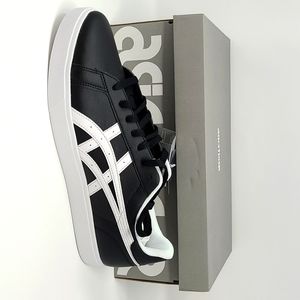 Men's Asics Tiger Classic CT, size 12, black and white